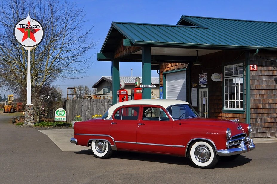 3-1953 Dodge Hemi 098