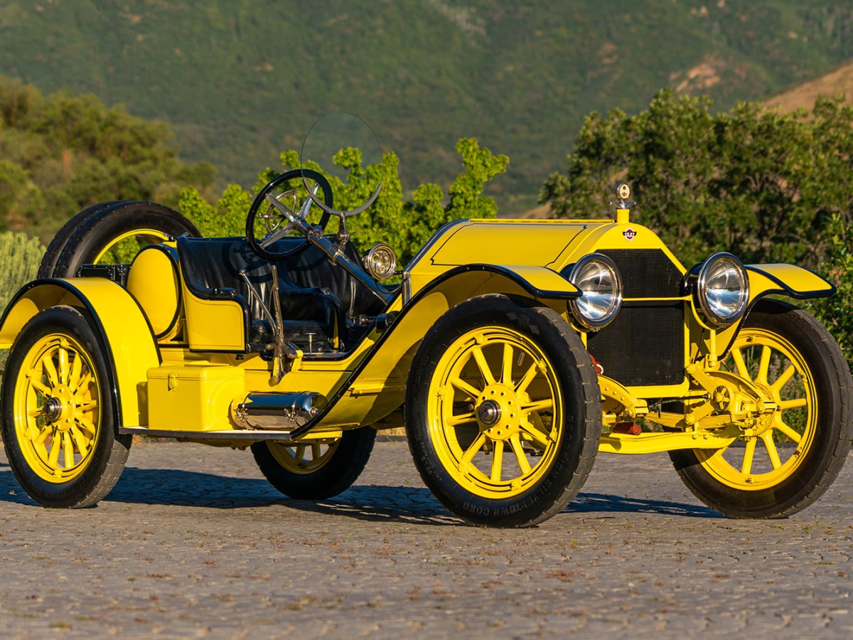 Classic Books – The Encyclopedia of American&nbsp;Automobiles